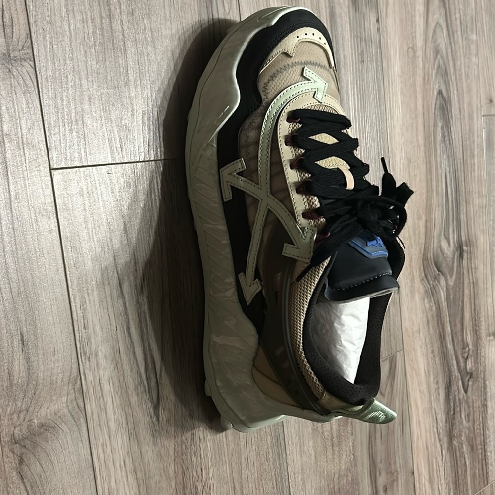 Men’s Off White Sneakers